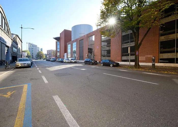 Daire Station & Center *