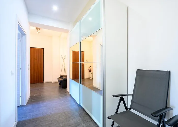 Daire Station & Center Parma