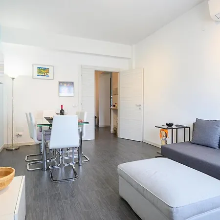 Station & Center Διαμέρισμα